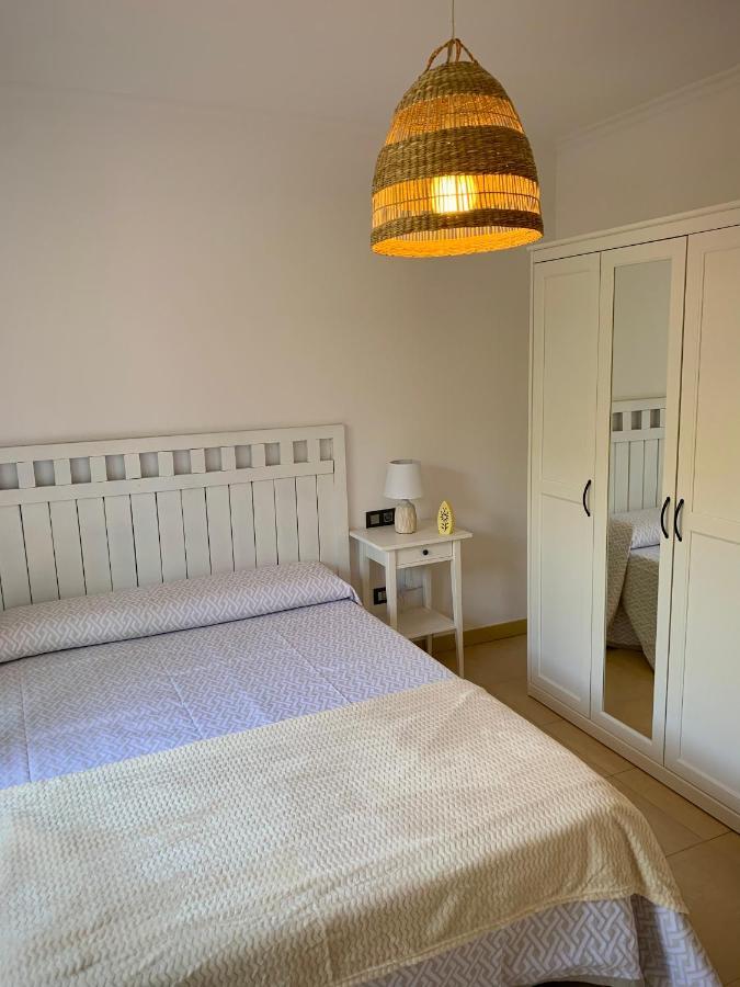 Canido Beach Malpica Eksteriør bilde